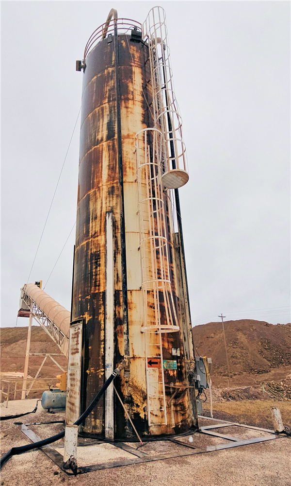 2 Units - Ssi - Steel Structures Inc. 11'11" W X 48' H Lime Silos, 3800 Cu. Ft.)